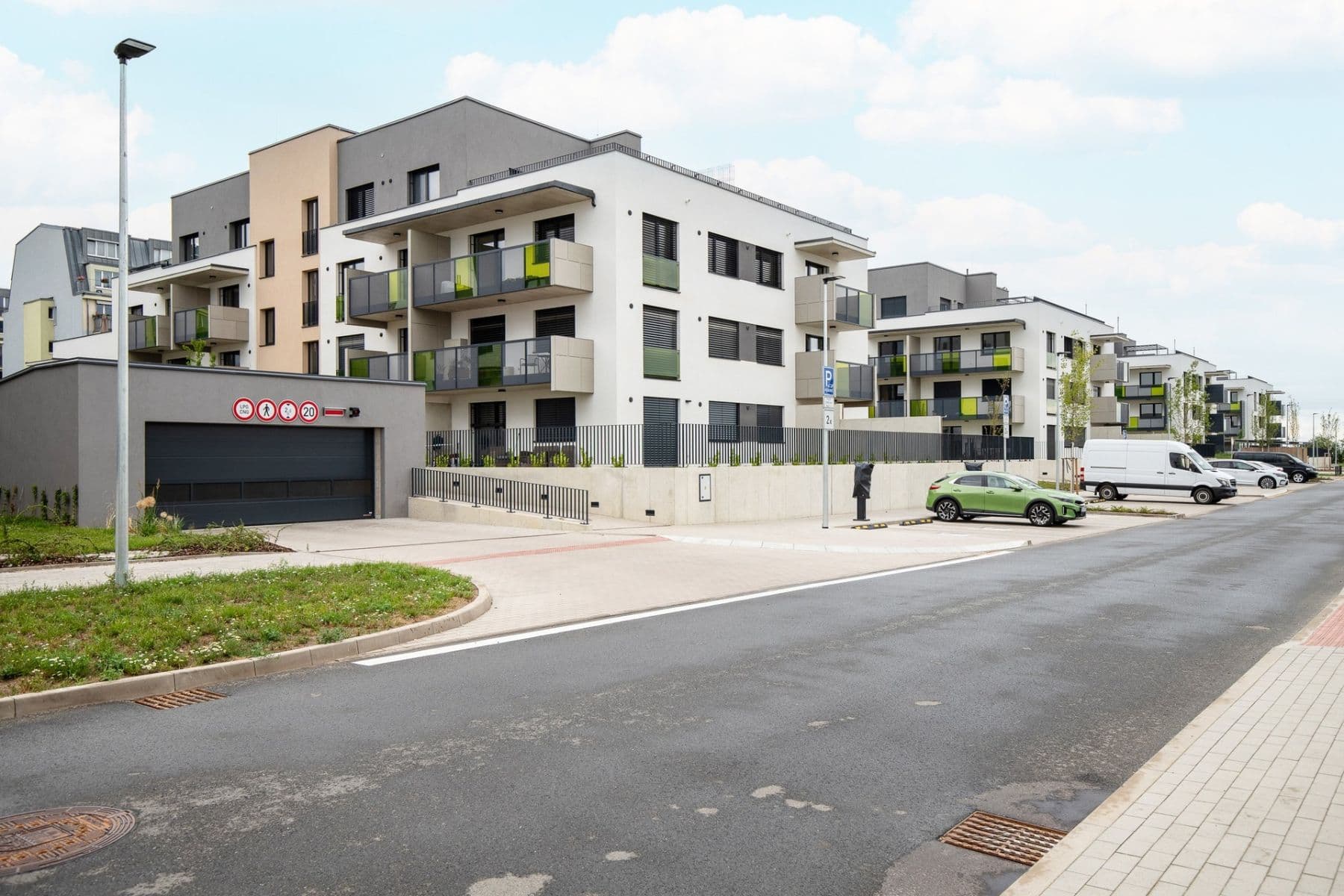 Prenájom bytu 2-izbový 56 m², Nebřenická, Praha, Praha Prenájom bytu 2-izbový 56 m², Nebřenická, Praha, Praha