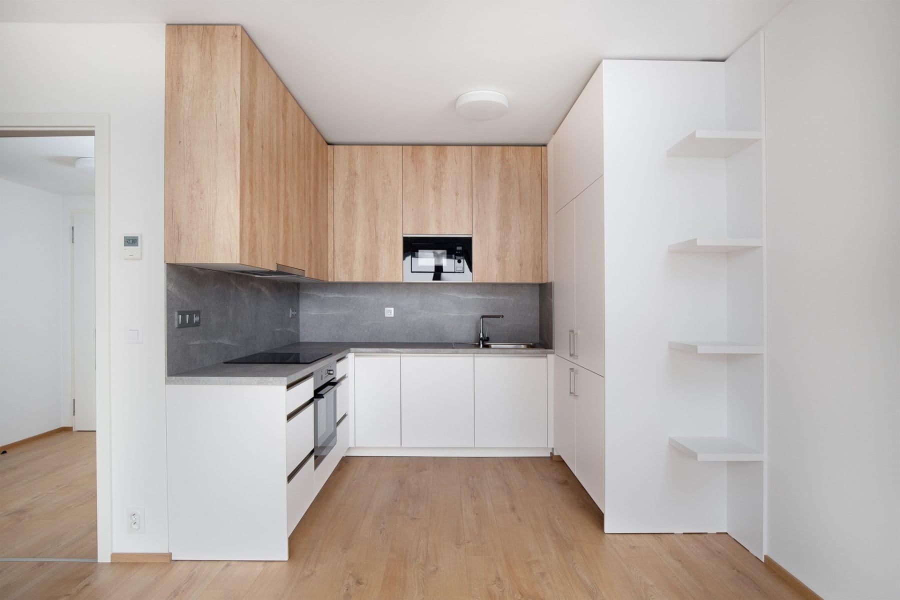Prenájom bytu 2-izbový 56 m², Nebřenická, Praha, Praha Prenájom bytu 2-izbový 56 m², Nebřenická, Praha, Praha