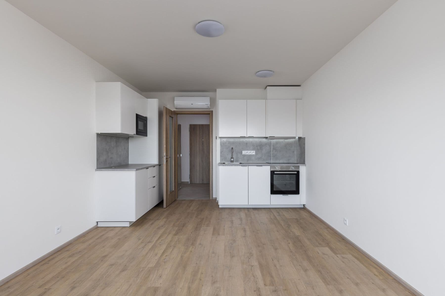 Prenájom bytu 1-izbový 33 m², Výstavní, Praha, Praha Prenájom bytu 1-izbový 33 m², Výstavní, Praha, Praha