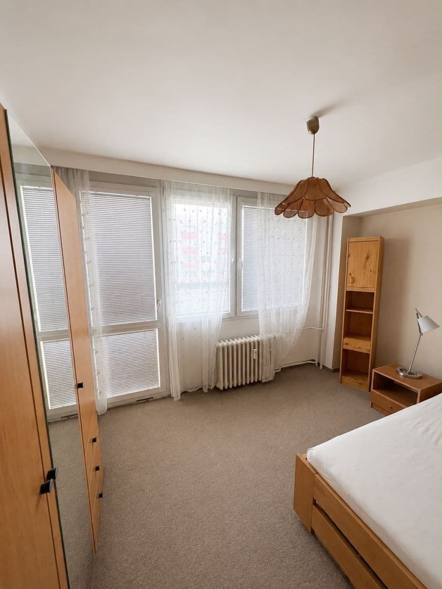 Predaj bytu 3-izbový 50 m², Evropská, Praha, Praha Predaj bytu 3-izbový 50 m², Evropská, Praha, Praha