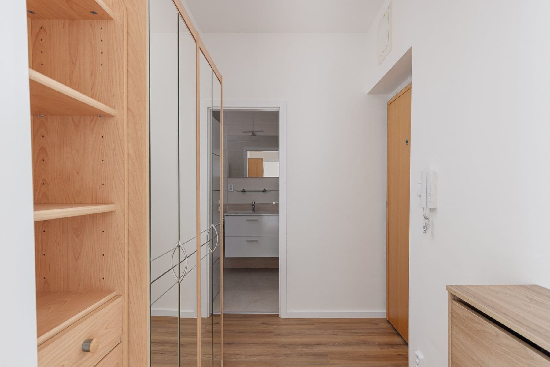 Prenájom bytu 2-izbový 52 m², Trnkovo náměstí, Praha, Praha Prenájom bytu 2-izbový 52 m², Trnkovo náměstí, Praha, Praha