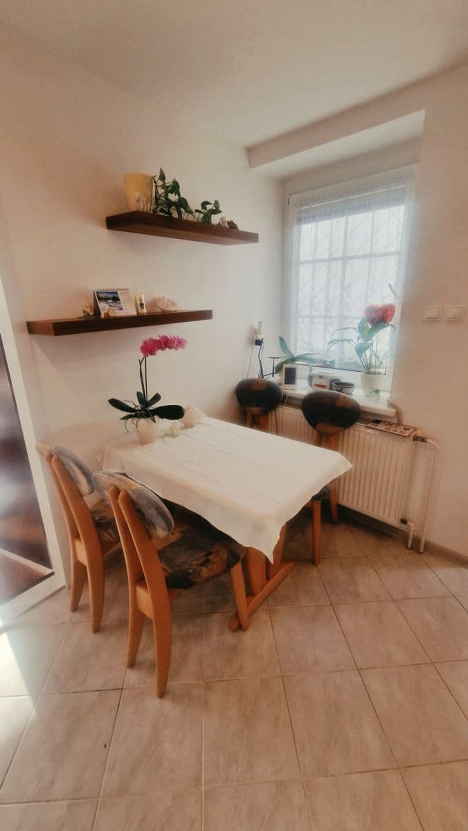Predaj domu 89 m², pozemok 200 m², Pri vinohradoch, Rača, Bratislavský kraj Predaj domu 89 m², pozemok 200 m², Pri vinohradoch, Rača, Bratislavský kraj
