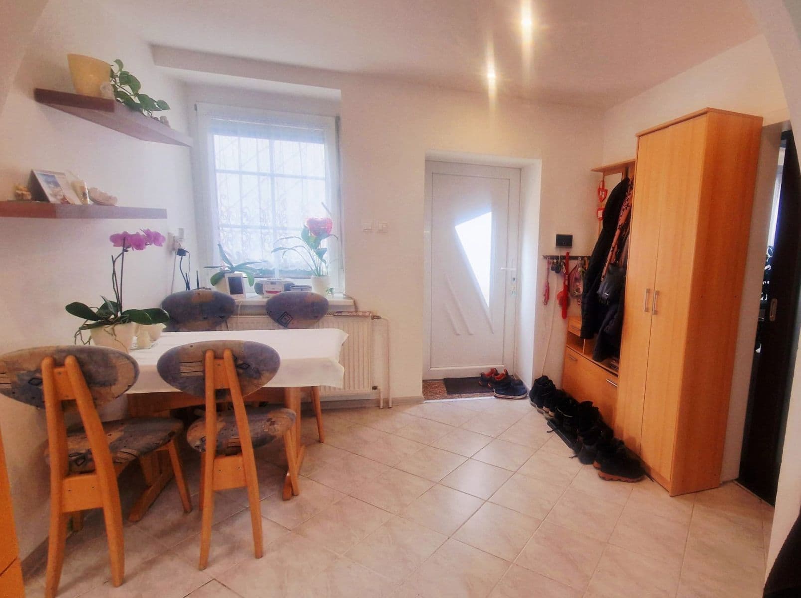 Predaj domu 89 m², pozemok 200 m², Pri vinohradoch, Rača, Bratislavský kraj Predaj domu 89 m², pozemok 200 m², Pri vinohradoch, Rača, Bratislavský kraj