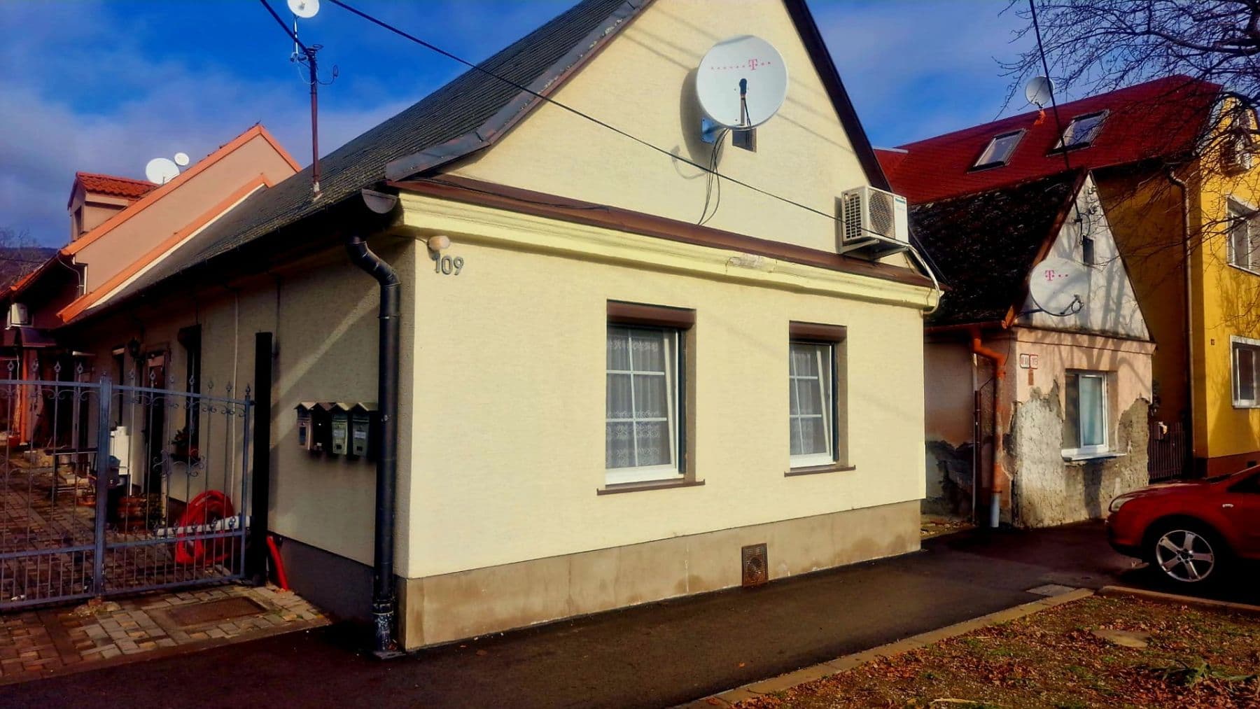 Predaj domu 89 m², pozemok 200 m², Pri vinohradoch, Rača, Bratislavský kraj Predaj domu 89 m², pozemok 200 m², Pri vinohradoch, Rača, Bratislavský kraj