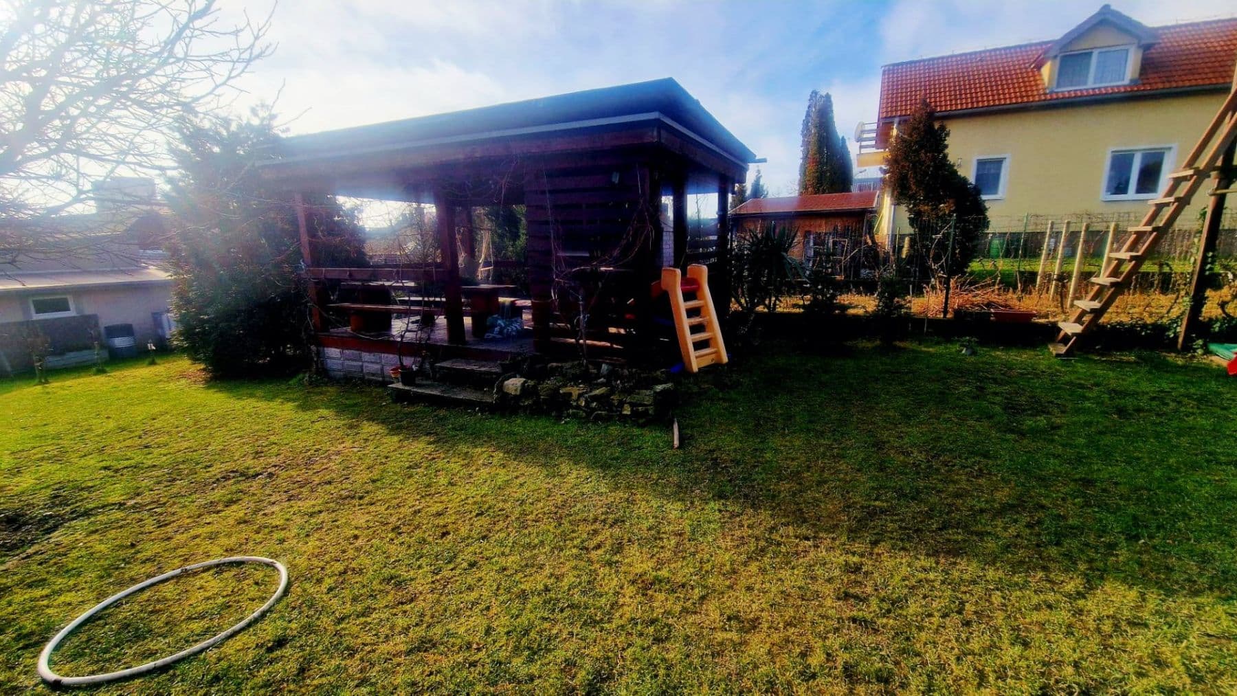 Predaj domu 89 m², pozemok 200 m², Pri vinohradoch, Rača, Bratislavský kraj Predaj domu 89 m², pozemok 200 m², Pri vinohradoch, Rača, Bratislavský kraj