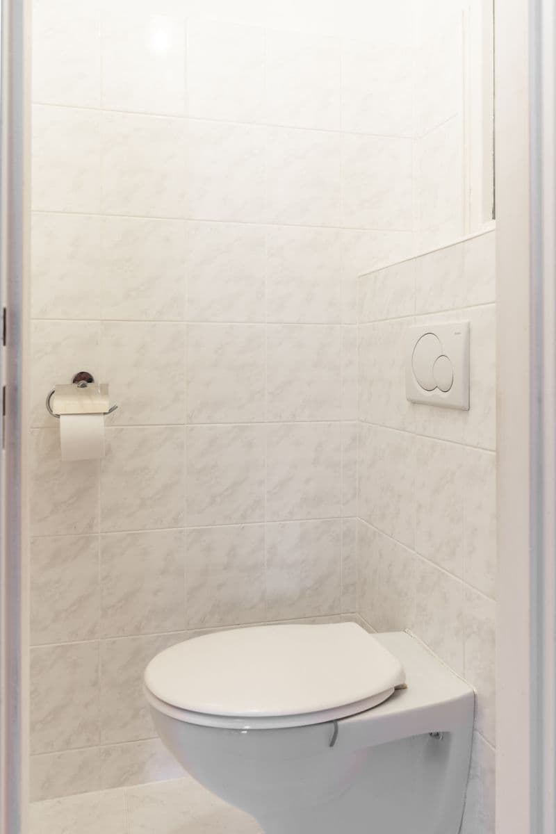 Prenájom bytu 2-izbový 44 m², Hollarovo náměstí, Praha, Praha Prenájom bytu 2-izbový 44 m², Hollarovo náměstí, Praha, Praha