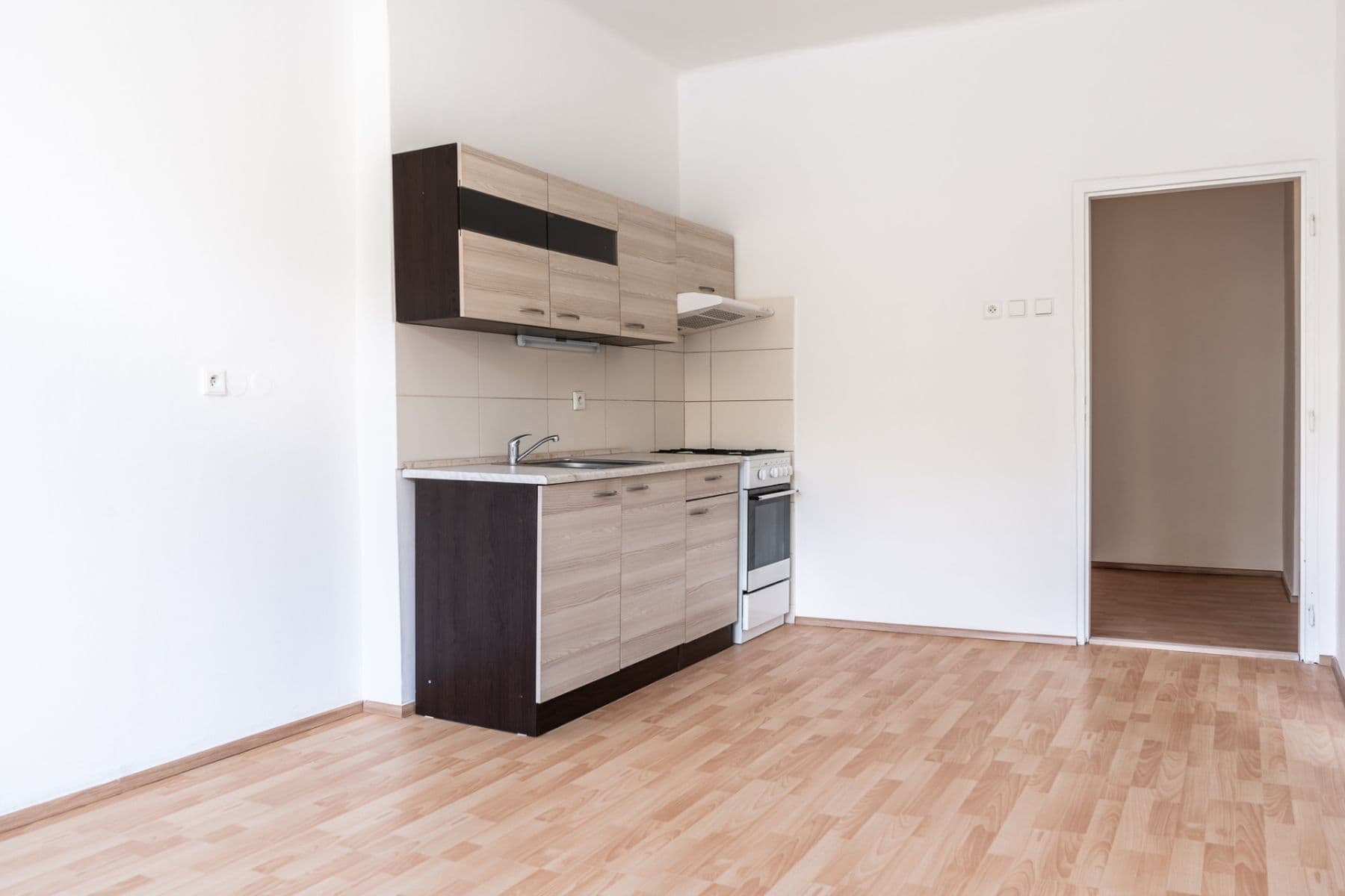 Prenájom bytu 2-izbový 44 m², Hollarovo náměstí, Praha, Praha Prenájom bytu 2-izbový 44 m², Hollarovo náměstí, Praha, Praha