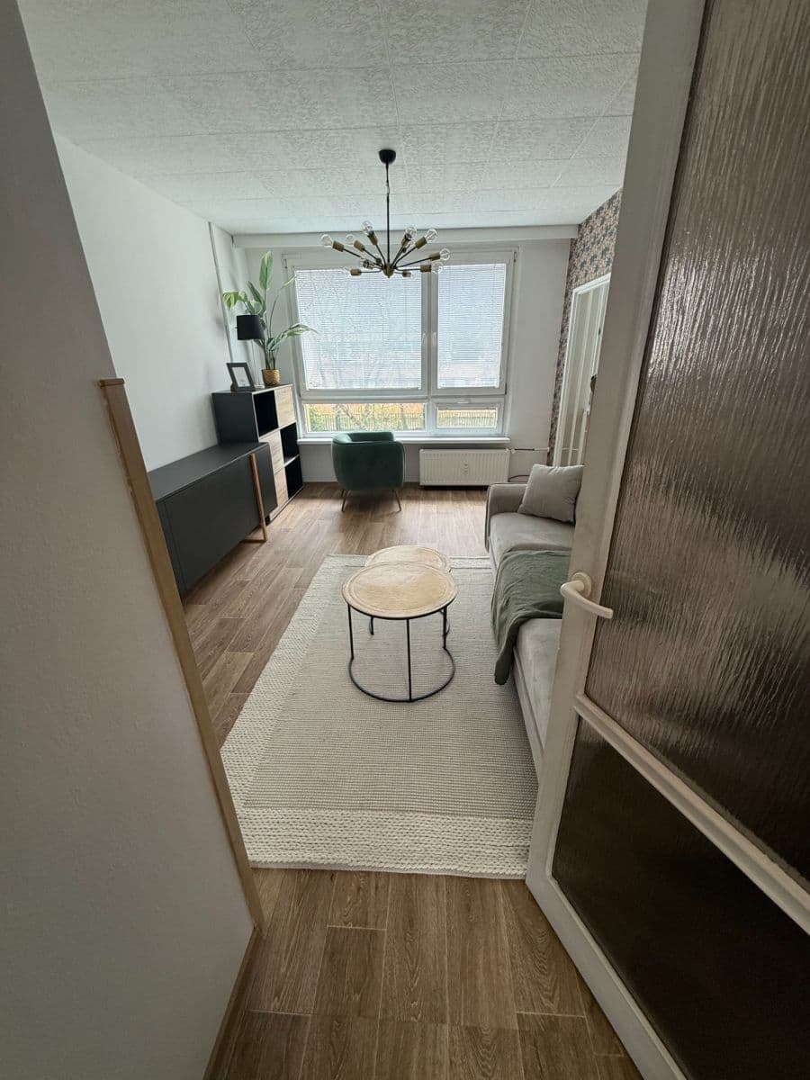 Prenájom bytu 3-izbový 57 m², Novodvorská, Praha, Praha Prenájom bytu 3-izbový 57 m², Novodvorská, Praha, Praha