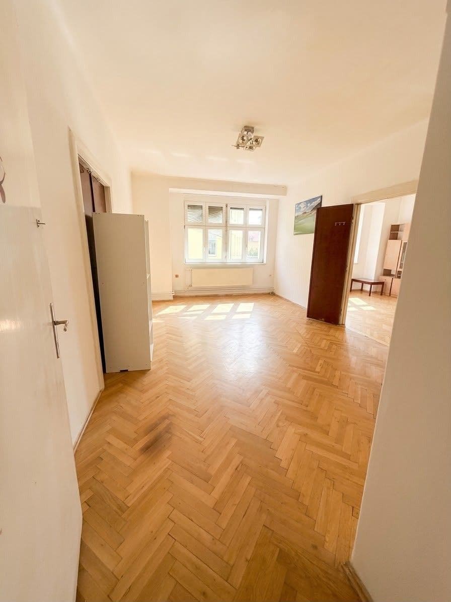 Prenájom bytu 3-izbový 107 m², Vlhká, Brno, Jihomoravský kraj Prenájom bytu 3-izbový 107 m², Vlhká, Brno, Jihomoravský kraj