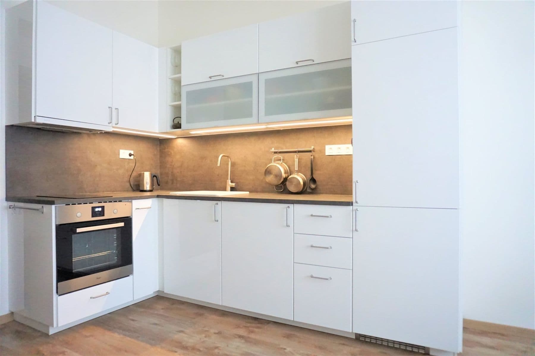 Prenájom bytu 1-izbový 29 m², Na spojce, Praha, Praha Prenájom bytu 1-izbový 29 m², Na spojce, Praha, Praha