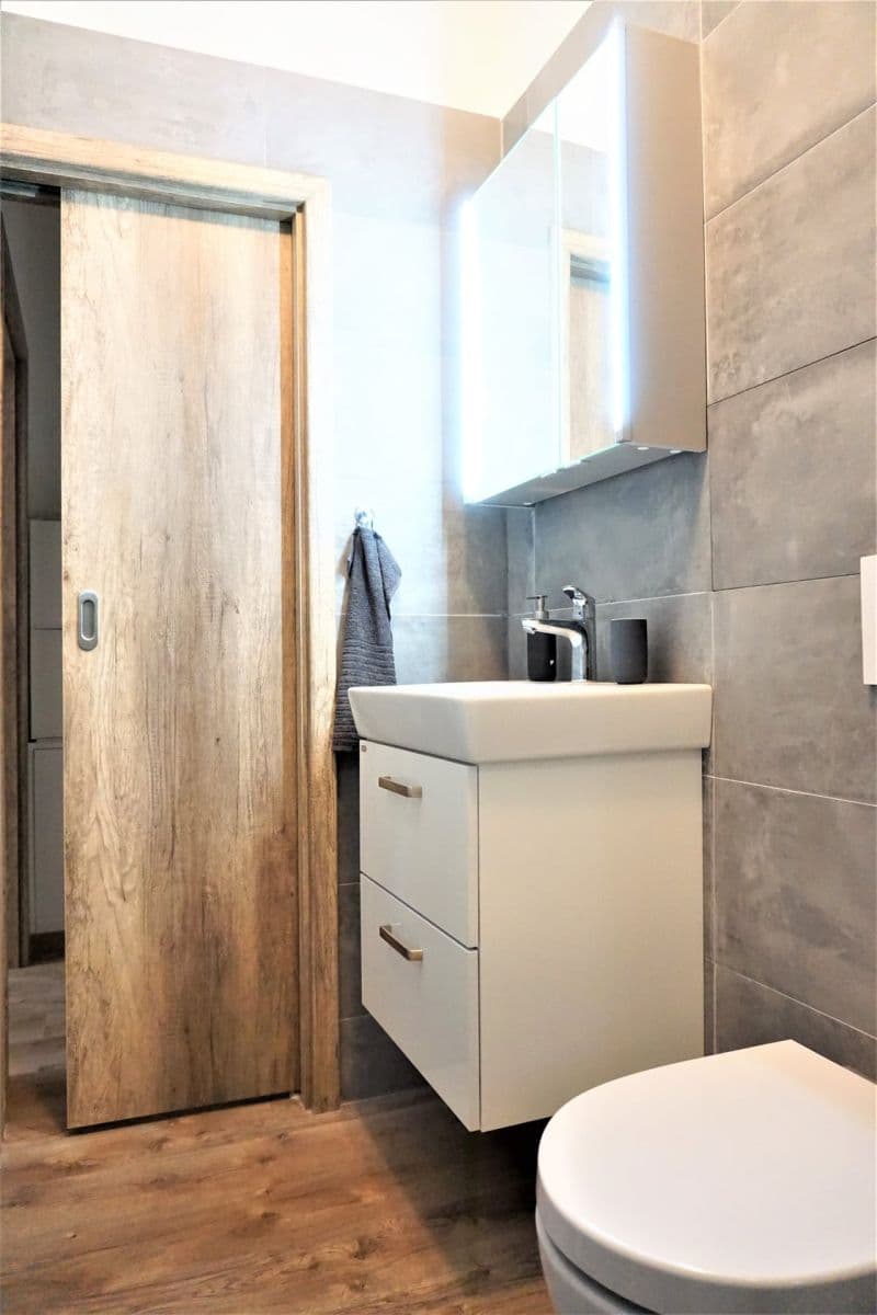Prenájom bytu 1-izbový 29 m², Na spojce, Praha, Praha Prenájom bytu 1-izbový 29 m², Na spojce, Praha, Praha