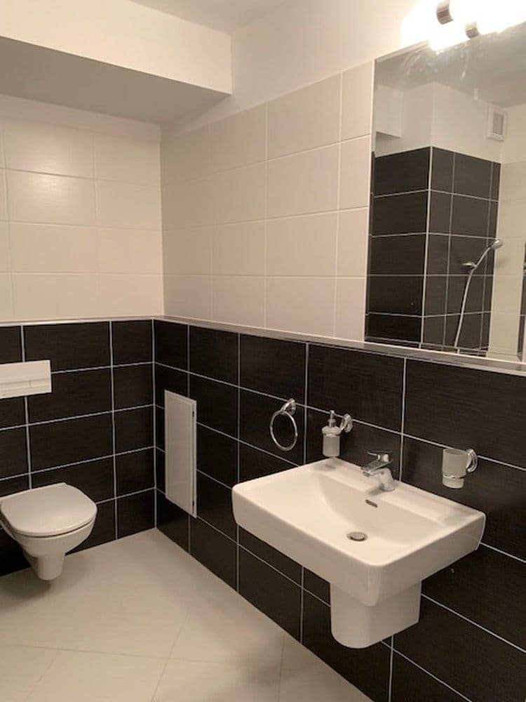 Prenájom bytu 1-izbový 32 m², Zakšínská, Praha, Praha Prenájom bytu 1-izbový 32 m², Zakšínská, Praha, Praha
