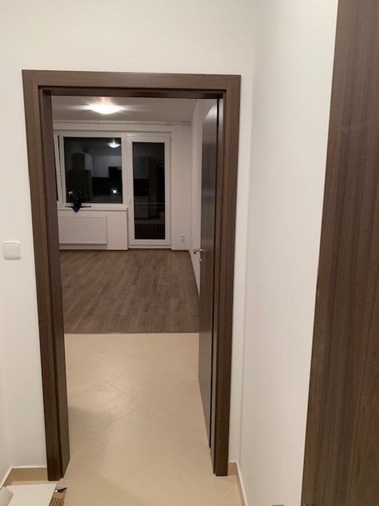Prenájom bytu 1-izbový 32 m², Zakšínská, Praha, Praha Prenájom bytu 1-izbový 32 m², Zakšínská, Praha, Praha