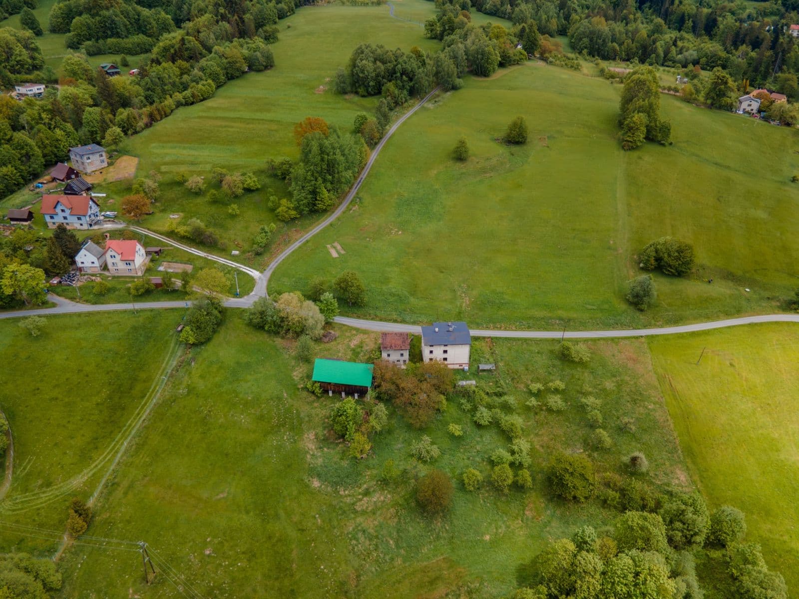 Predaj pozemku 1.816 m², Nýdek, Moravskoslezský kraj Predaj pozemku 1.816 m², Nýdek, Moravskoslezský kraj