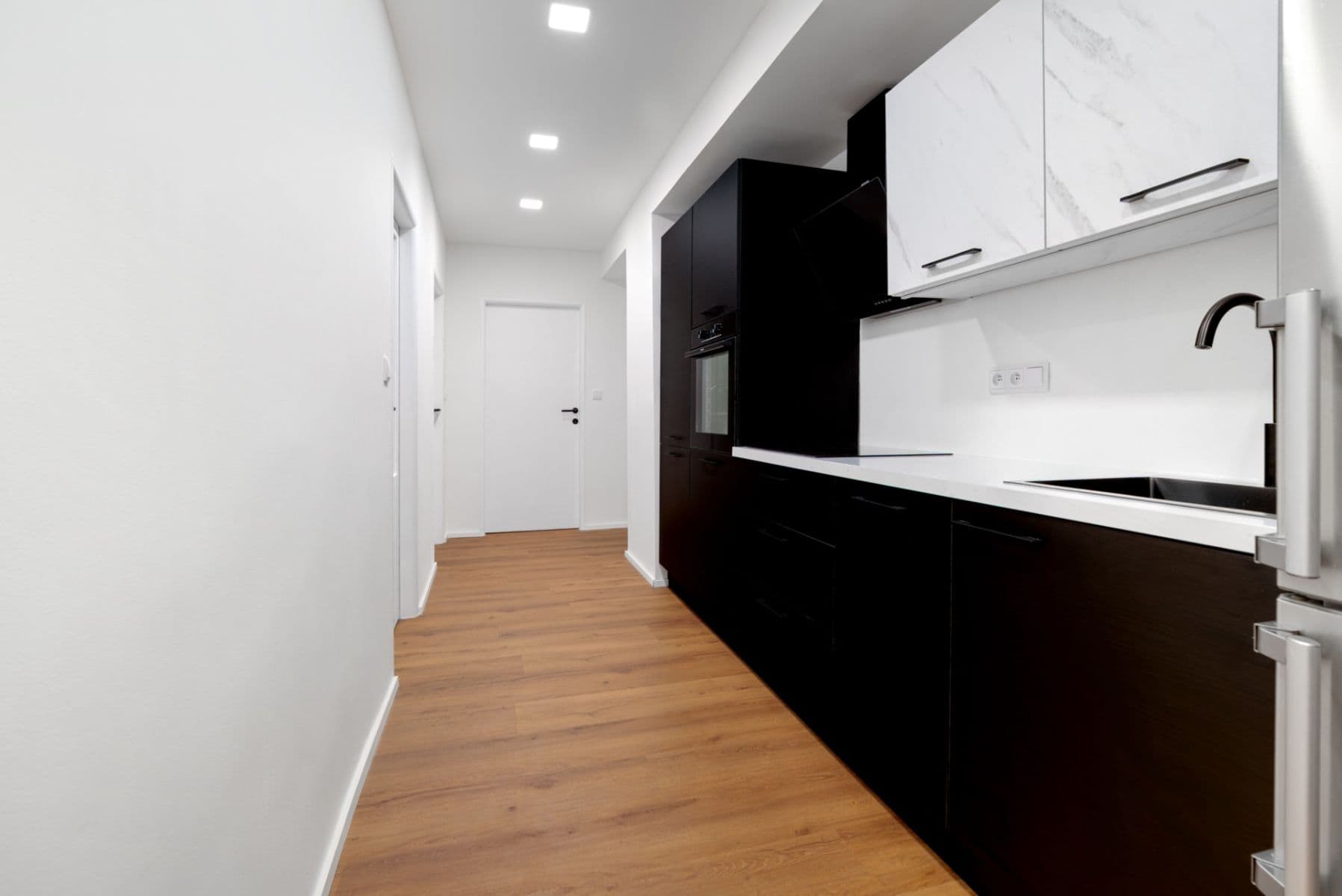 Prenájom bytu 3-izbový 68 m², Na Výsluní, Praha, Praha Prenájom bytu 3-izbový 68 m², Na Výsluní, Praha, Praha