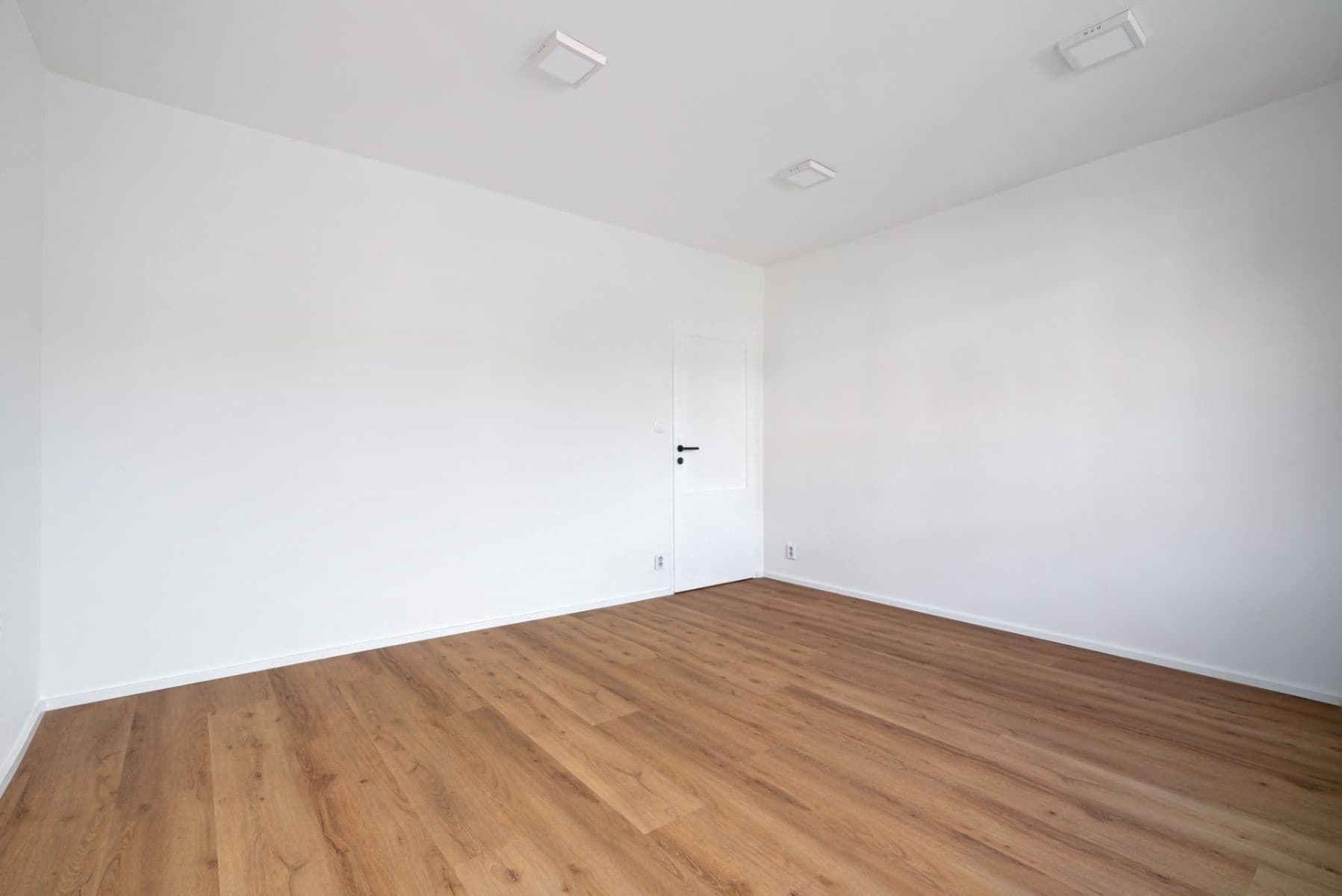 Prenájom bytu 3-izbový 68 m², Na Výsluní, Praha, Praha Prenájom bytu 3-izbový 68 m², Na Výsluní, Praha, Praha