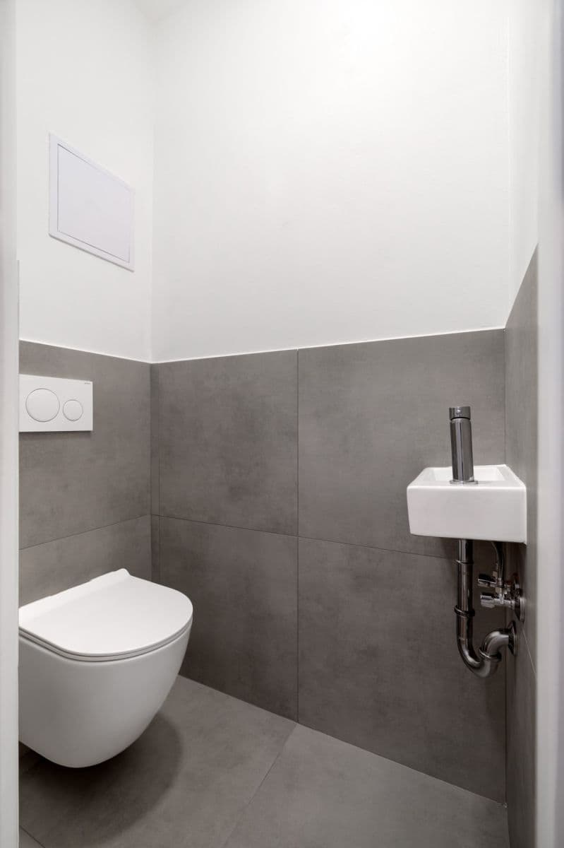 Prenájom bytu 3-izbový 68 m², Na Výsluní, Praha, Praha Prenájom bytu 3-izbový 68 m², Na Výsluní, Praha, Praha