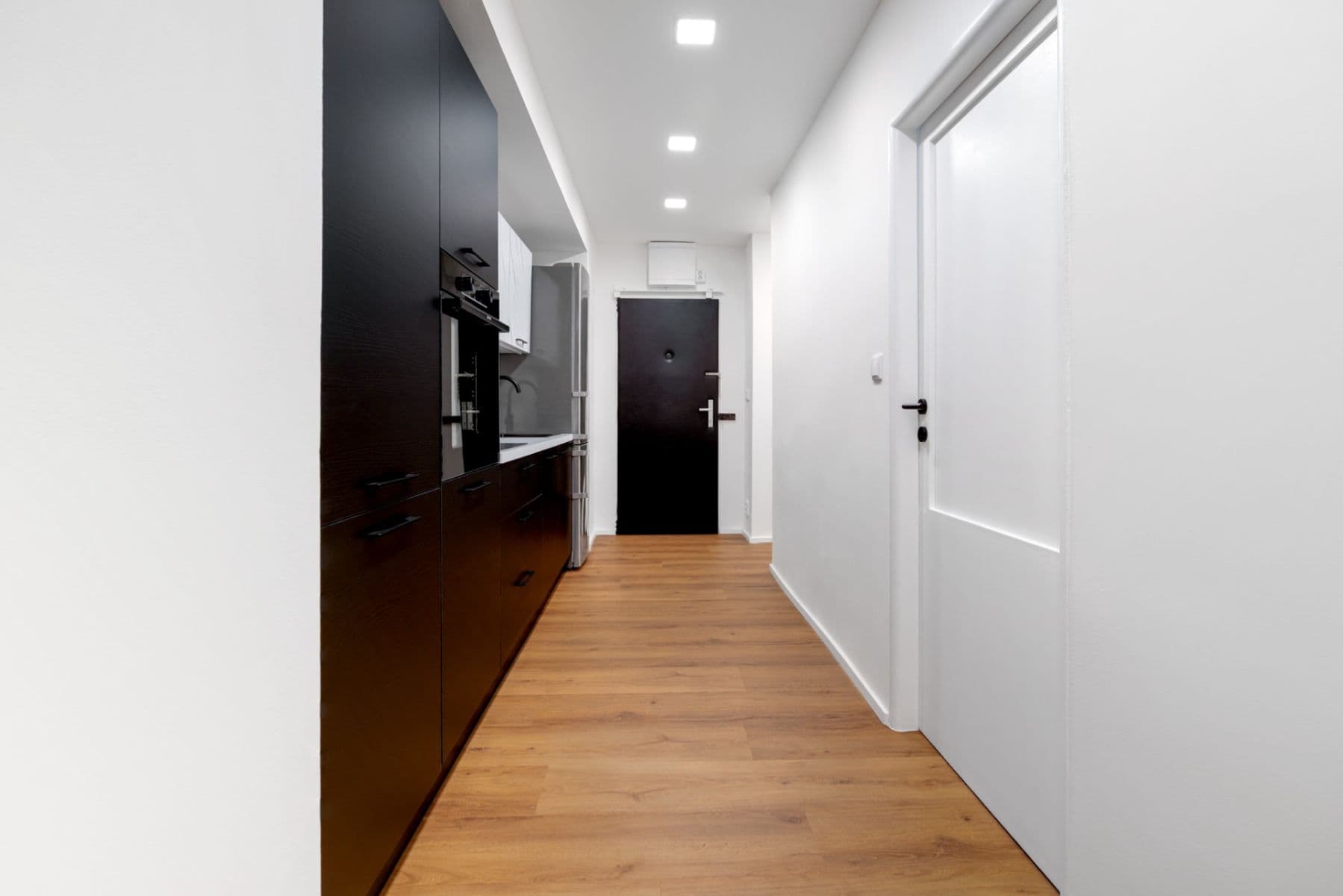 Prenájom bytu 3-izbový 68 m², Na Výsluní, Praha, Praha Prenájom bytu 3-izbový 68 m², Na Výsluní, Praha, Praha