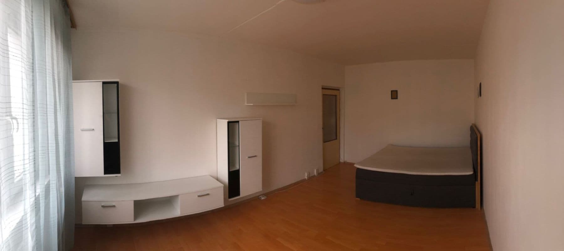 Prenájom bytu 1-izbový 42 m², Zbudovská, Praha, Praha Prenájom bytu 1-izbový 42 m², Zbudovská, Praha, Praha