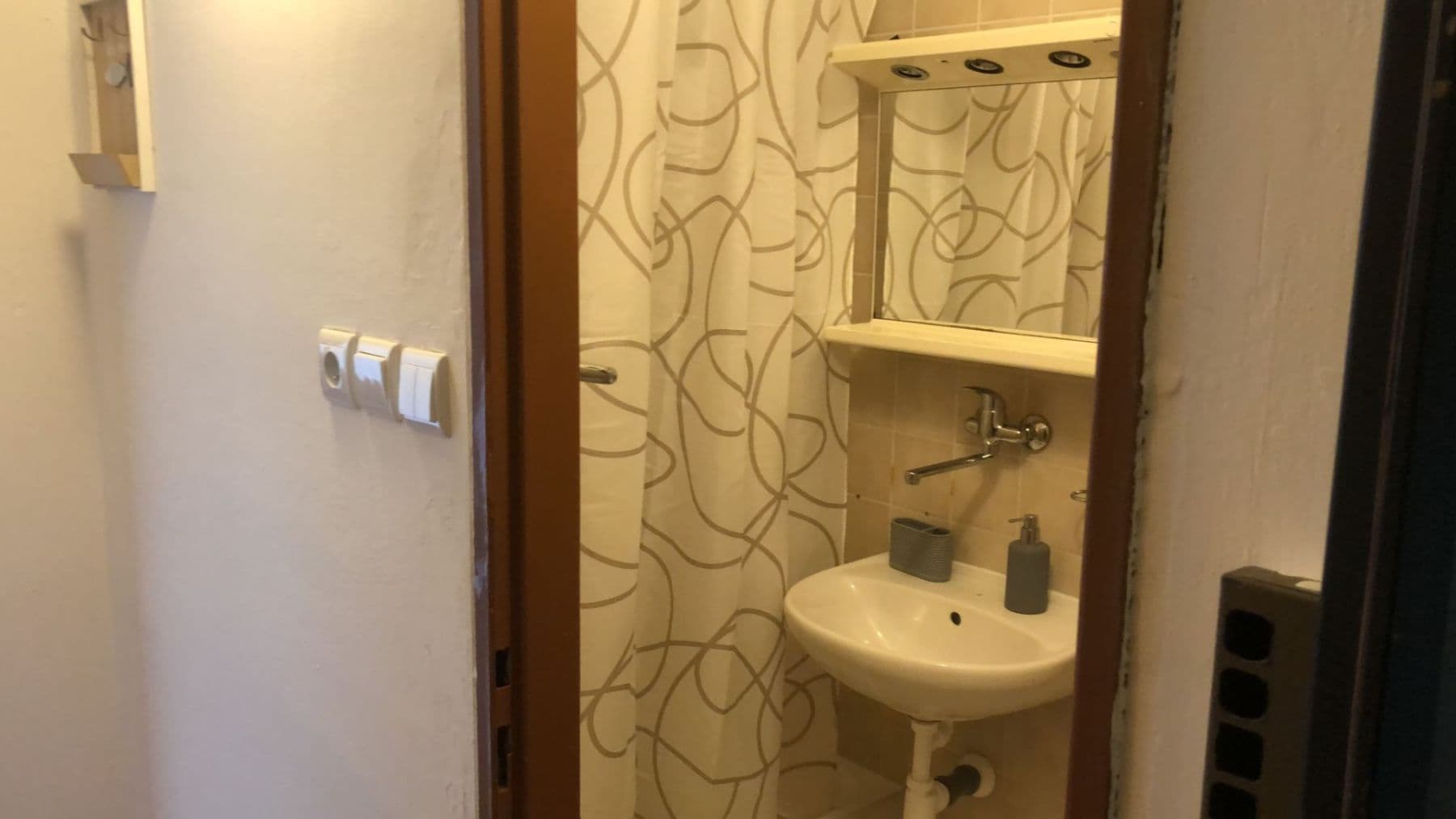 Prenájom bytu 1-izbový 42 m², Zbudovská, Praha, Praha Prenájom bytu 1-izbový 42 m², Zbudovská, Praha, Praha