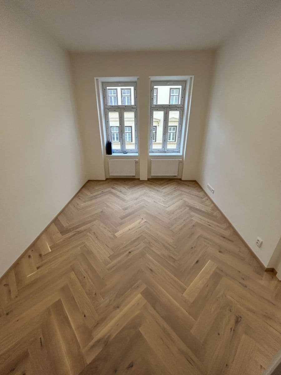 Prenájom bytu 3-izbový 82 m², Milíčova, Praha, Praha Prenájom bytu 3-izbový 82 m², Milíčova, Praha, Praha