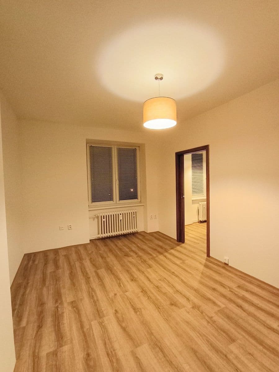 Prenájom bytu 1-izbový 35 m², Foerstrova, Olomouc, Olomoucký kraj Prenájom bytu 1-izbový 35 m², Foerstrova, Olomouc, Olomoucký kraj