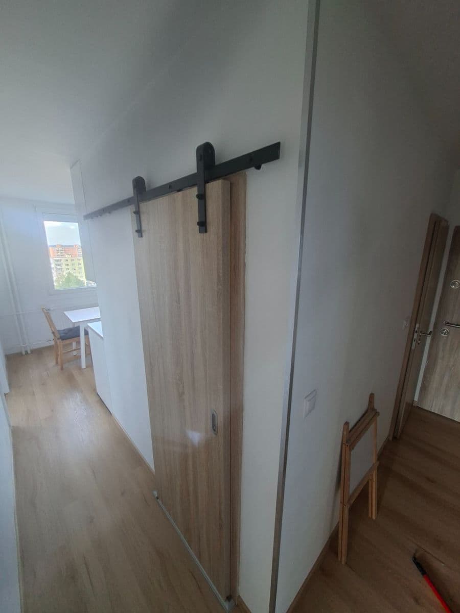 Prenájom bytu 4-izbový 76 m², Jesenická, Plzeň, Plzeňský kraj Prenájom bytu 4-izbový 76 m², Jesenická, Plzeň, Plzeňský kraj