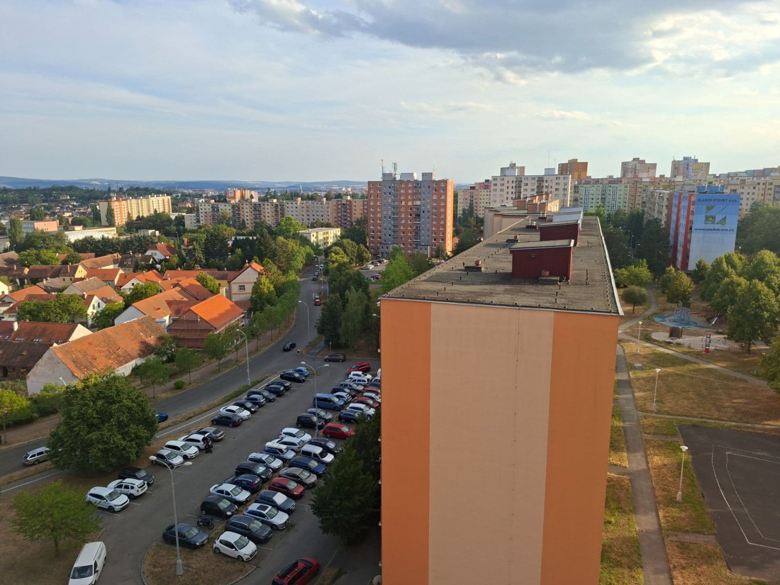 Prenájom bytu 4-izbový 76 m², Jesenická, Plzeň, Plzeňský kraj Prenájom bytu 4-izbový 76 m², Jesenická, Plzeň, Plzeňský kraj