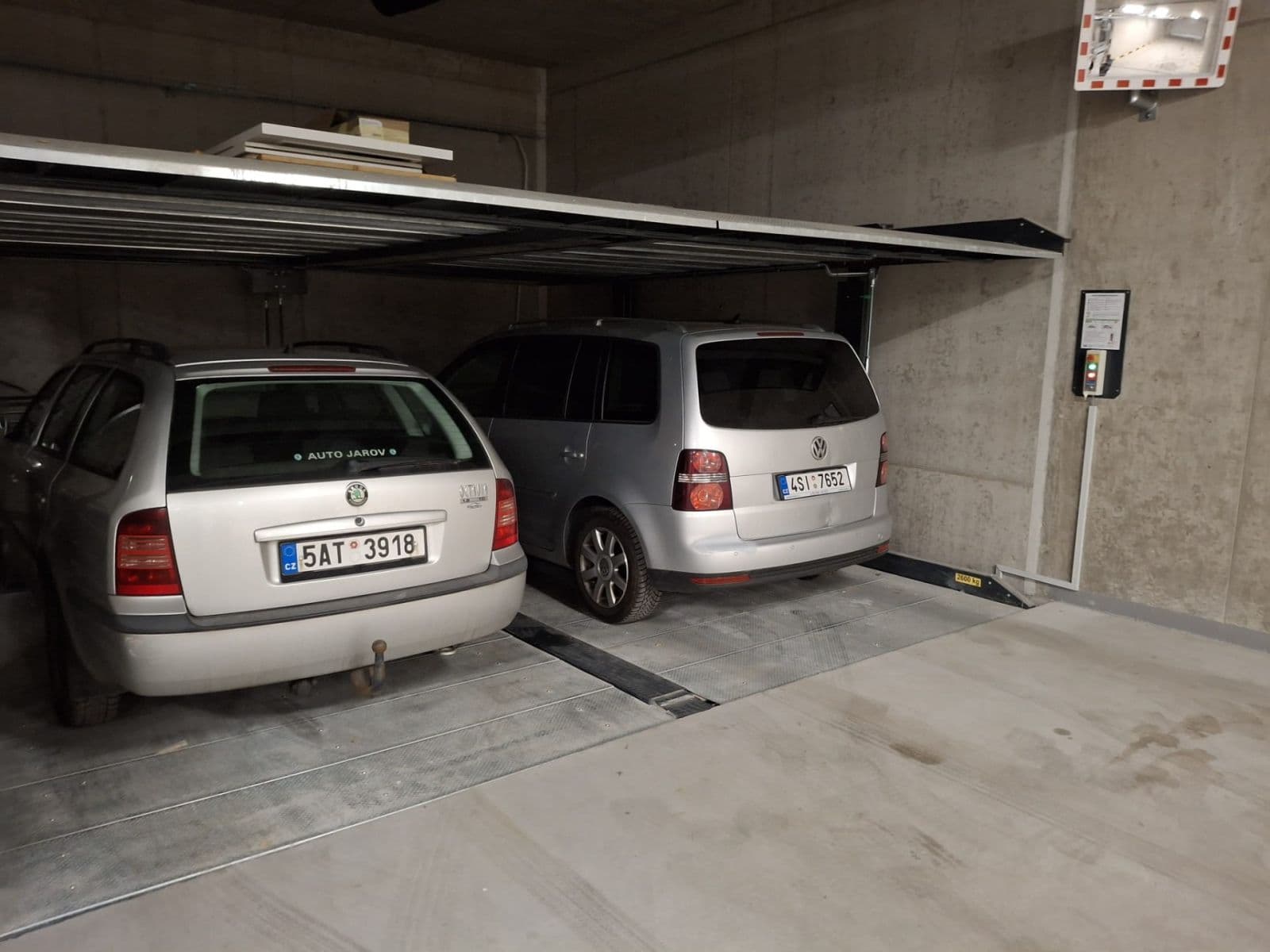 Prenájom bytu 2-izbový 41 m², Plzeňská, Praha, Praha Prenájom bytu 2-izbový 41 m², Plzeňská, Praha, Praha