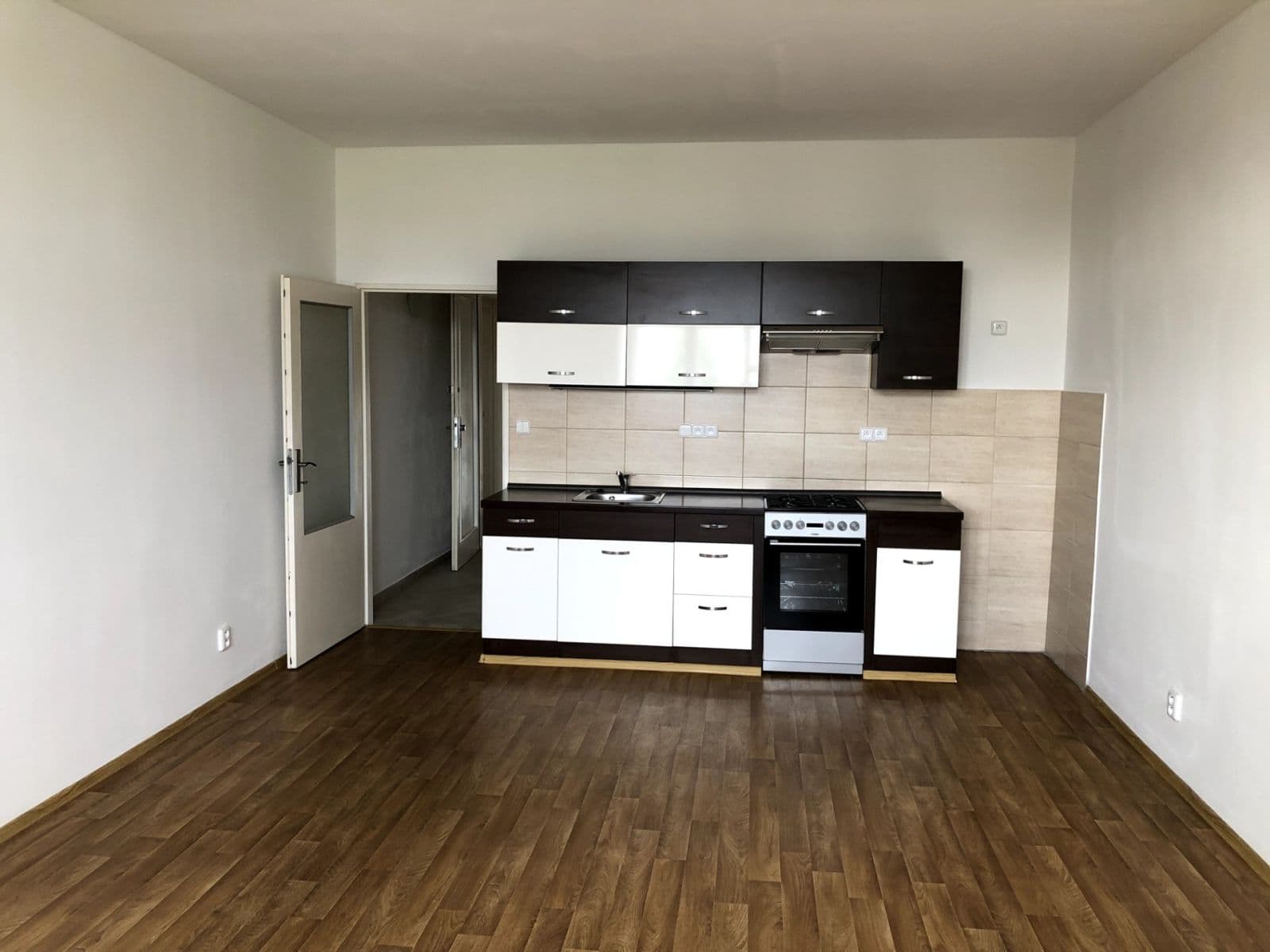 Prenájom bytu 1-izbový 30 m², Oblouková, Praha, Praha Prenájom bytu 1-izbový 30 m², Oblouková, Praha, Praha