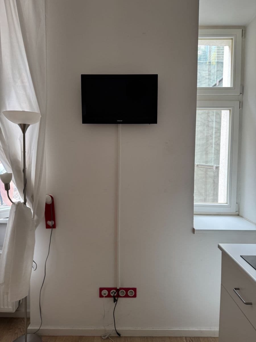 Prenájom bytu 1-izbový 22 m², Bořivojova, Praha, Praha Prenájom bytu 1-izbový 22 m², Bořivojova, Praha, Praha