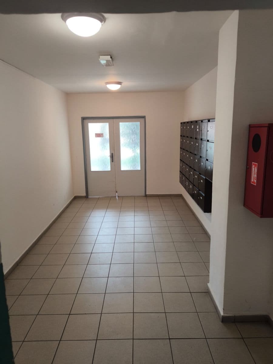 Prenájom bytu 3-izbový 68 m², Štichova, Praha, Praha Prenájom bytu 3-izbový 68 m², Štichova, Praha, Praha