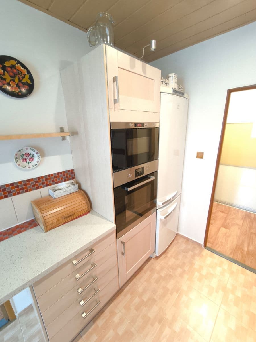 Prenájom bytu 3-izbový 68 m², Štichova, Praha, Praha Prenájom bytu 3-izbový 68 m², Štichova, Praha, Praha
