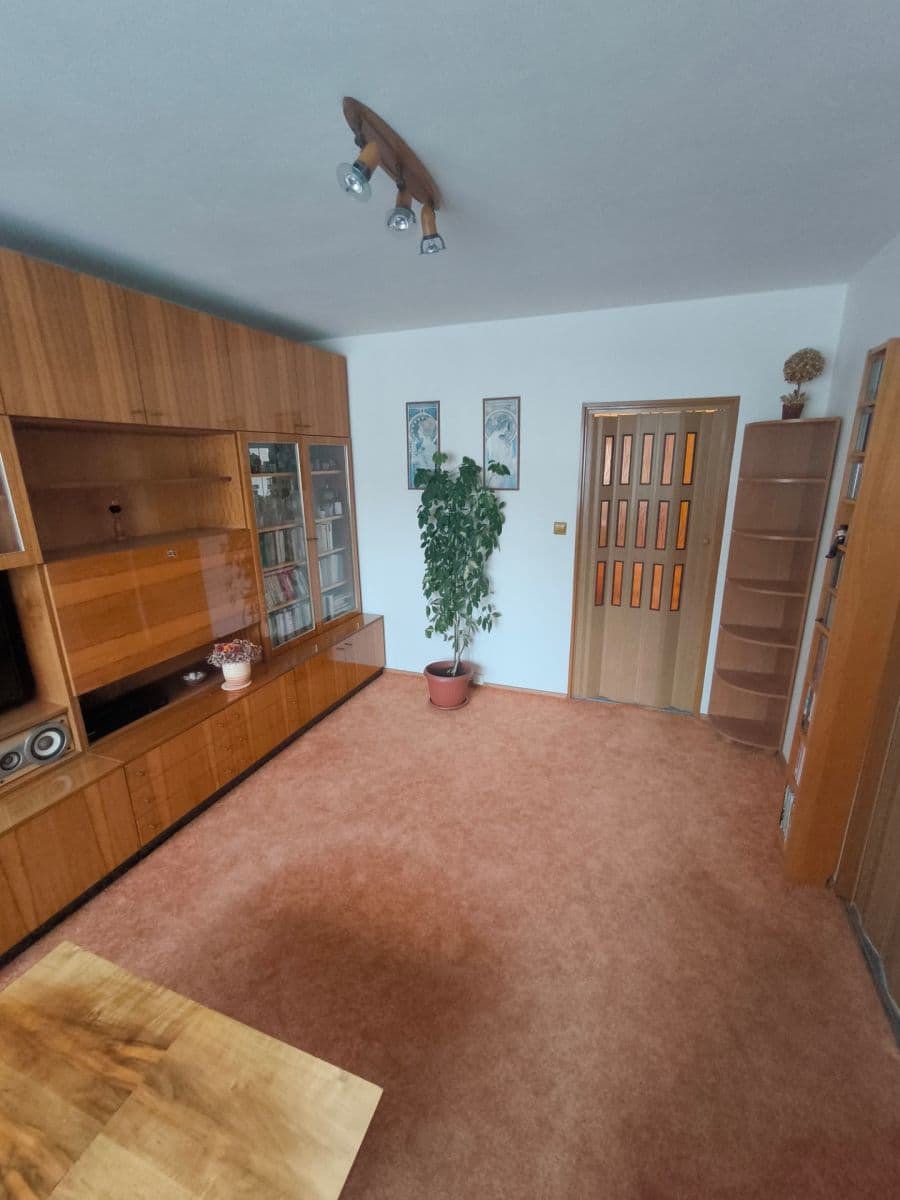 Prenájom bytu 3-izbový 68 m², Štichova, Praha, Praha Prenájom bytu 3-izbový 68 m², Štichova, Praha, Praha