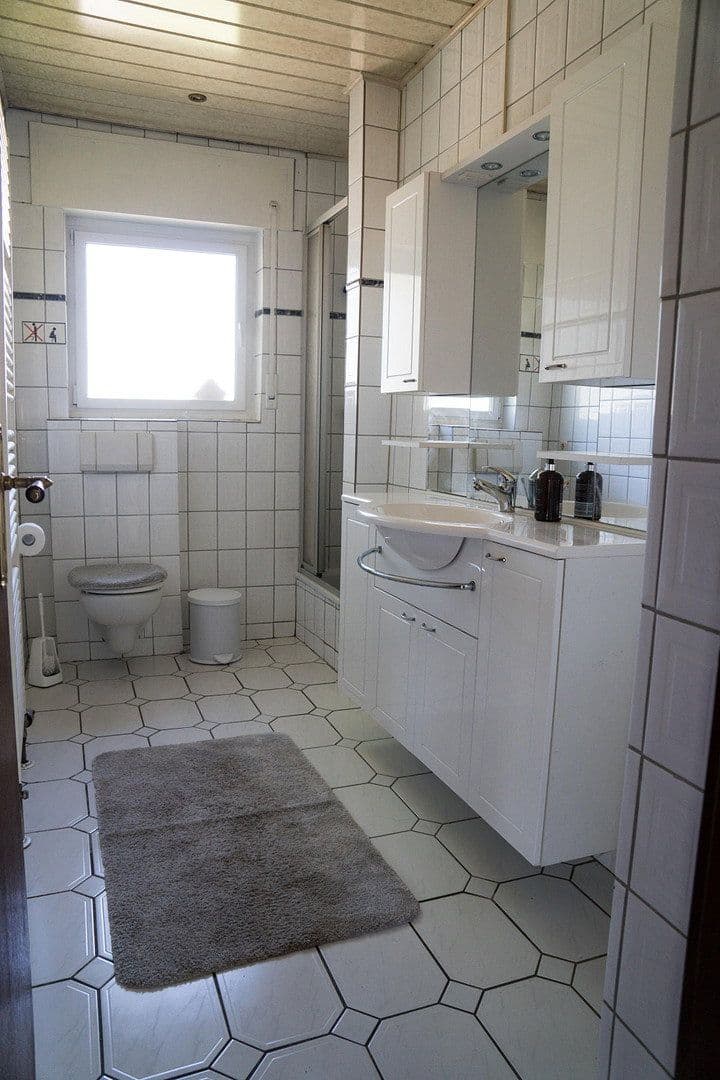 Predaj domu 131 m², pozemok 14.446 m², Rheinböllen, Porýnie-Falcko Predaj domu 131 m², pozemok 14.446 m², Rheinböllen, Porýnie-Falcko