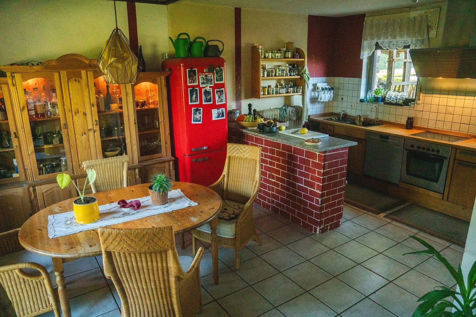 Predaj domu 131 m², pozemok 14.446 m², Rheinböllen, Porýnie-Falcko Predaj domu 131 m², pozemok 14.446 m², Rheinböllen, Porýnie-Falcko