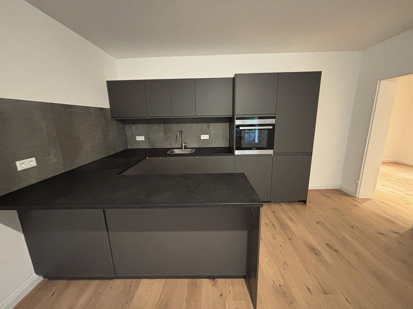 Predaj bytu 3-izbový 82 m², Hermann-Balk-Straße 113, Hamburg, Hamburg Predaj bytu 3-izbový 82 m², Hermann-Balk-Straße 113, Hamburg, Hamburg