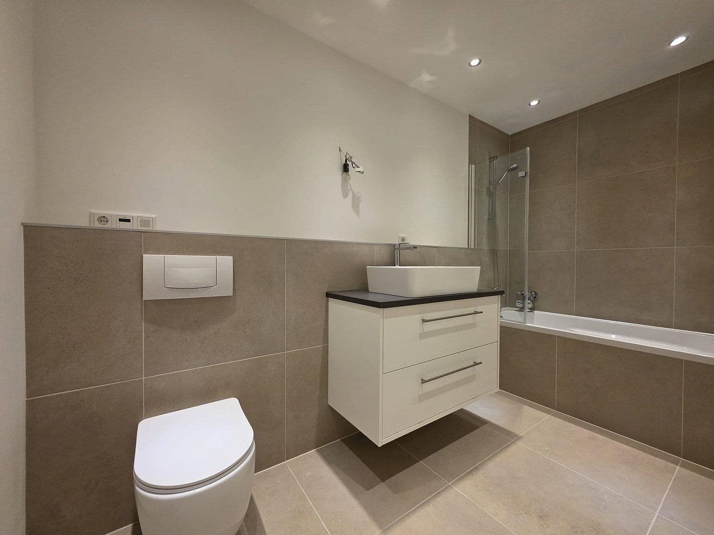 Predaj bytu 3-izbový 82 m², Hermann-Balk-Straße 113, Hamburg, Hamburg Predaj bytu 3-izbový 82 m², Hermann-Balk-Straße 113, Hamburg, Hamburg