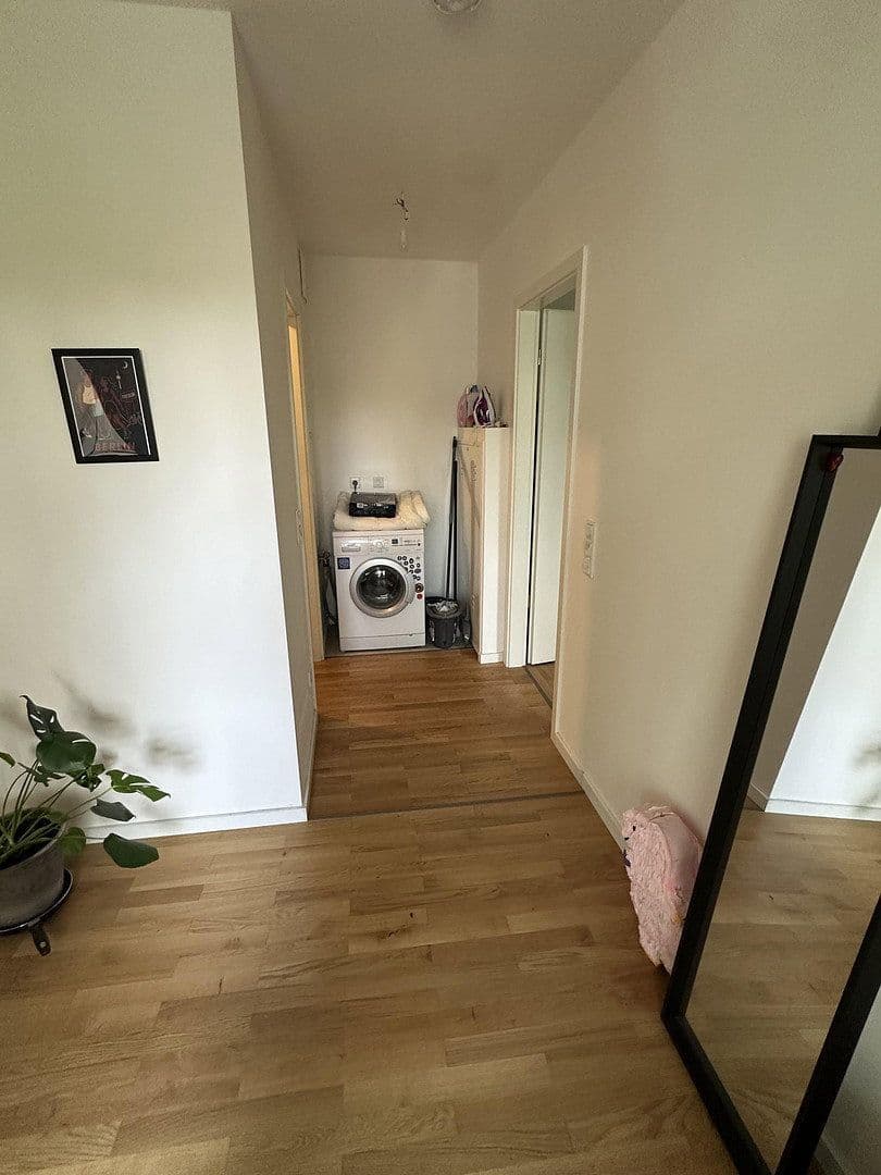 Prenájom bytu 2-izbový 53 m², Hoffmannstr. 14, Berlin, Berlín Prenájom bytu 2-izbový 53 m², Hoffmannstr. 14, Berlin, Berlín
