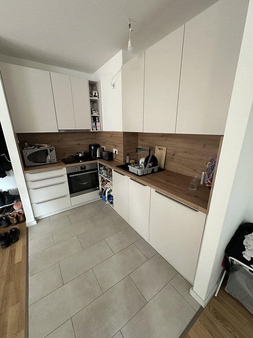 Prenájom bytu 2-izbový 53 m², Hoffmannstr. 14, Berlin, Berlín Prenájom bytu 2-izbový 53 m², Hoffmannstr. 14, Berlin, Berlín