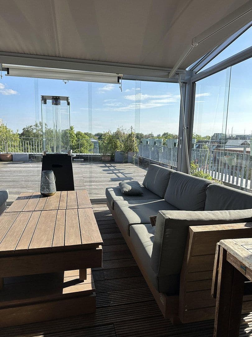 Prenájom bytu 5-izbový 180 m², Emilienstraße 19, Hamburg, Hamburg Prenájom bytu 5-izbový 180 m², Emilienstraße 19, Hamburg, Hamburg