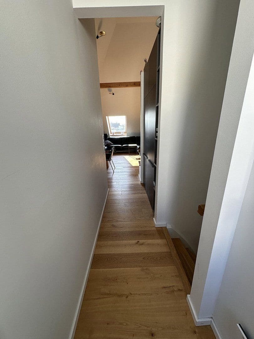 Prenájom bytu 5-izbový 180 m², Emilienstraße 19, Hamburg, Hamburg Prenájom bytu 5-izbový 180 m², Emilienstraße 19, Hamburg, Hamburg