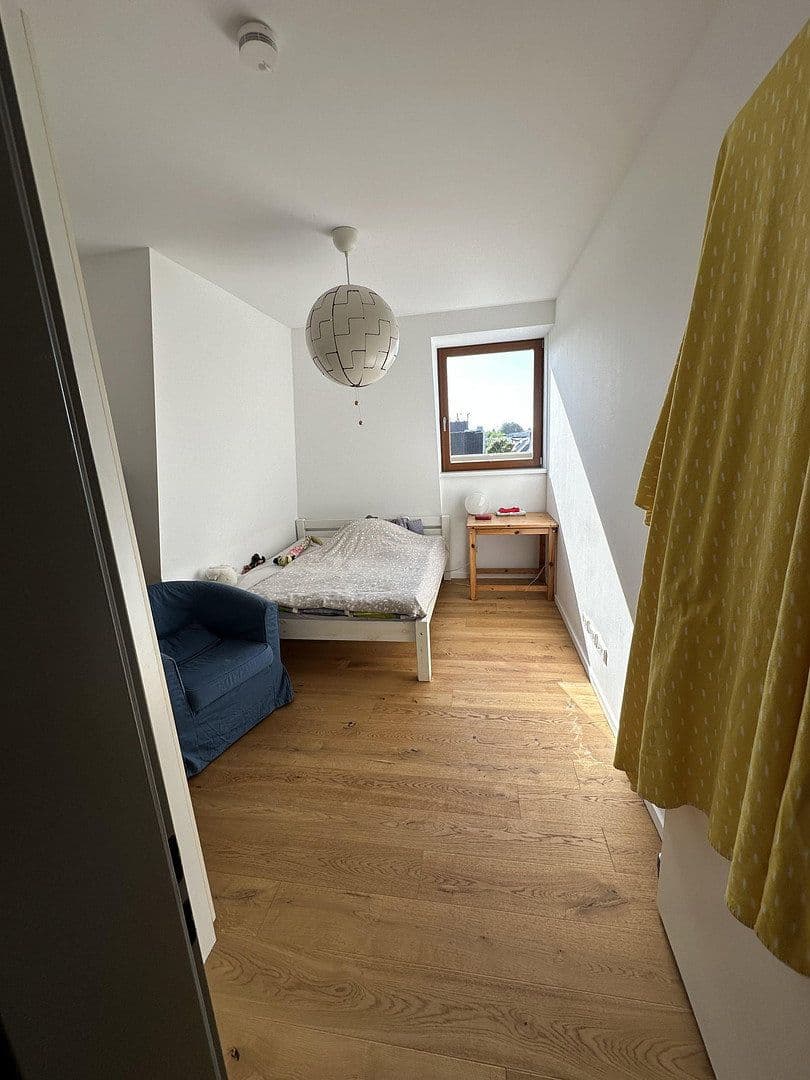 Prenájom bytu 5-izbový 180 m², Emilienstraße 19, Hamburg, Hamburg Prenájom bytu 5-izbový 180 m², Emilienstraße 19, Hamburg, Hamburg