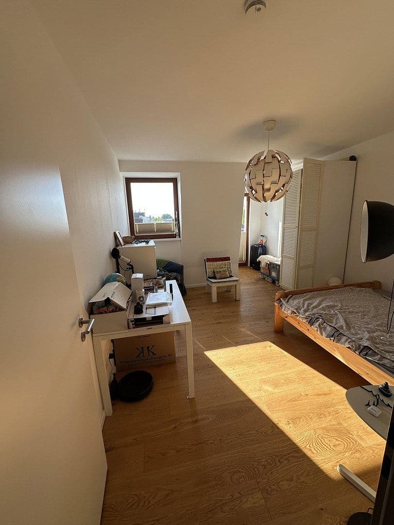 Prenájom bytu 5-izbový 180 m², Emilienstraße 19, Hamburg, Hamburg Prenájom bytu 5-izbový 180 m², Emilienstraße 19, Hamburg, Hamburg