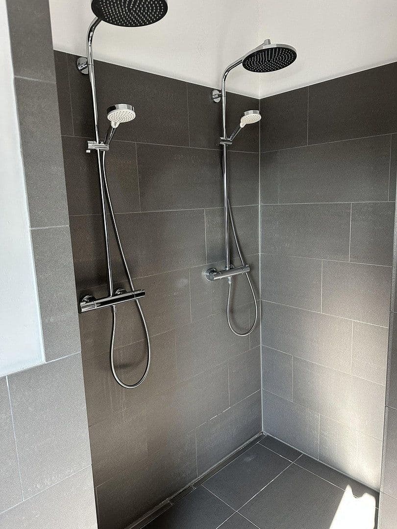 Prenájom bytu 5-izbový 180 m², Emilienstraße 19, Hamburg, Hamburg Prenájom bytu 5-izbový 180 m², Emilienstraße 19, Hamburg, Hamburg