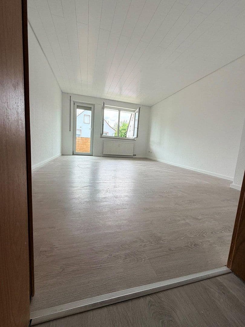 Prenájom bytu 3-izbový 67 m², Weinsberg, Bádensko-Wurttembersko Prenájom bytu 3-izbový 67 m², Weinsberg, Bádensko-Wurttembersko