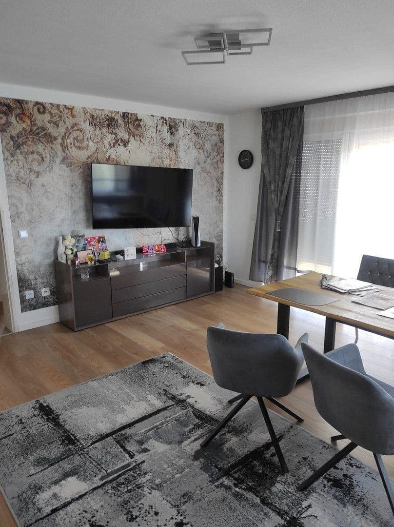 Prenájom bytu 3-izbový 77 m², Talstrasse 1, Oberasbach, Bavorsko Prenájom bytu 3-izbový 77 m², Talstrasse 1, Oberasbach, Bavorsko