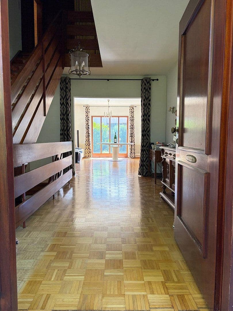 Predaj domu 242 m², pozemok 551 m², Im Seidenbåumle 4, Leutenbach, Bádensko-Wurttembersko Predaj domu 242 m², pozemok 551 m², Im Seidenbåumle 4, Leutenbach, Bádensko-Wurttembersko