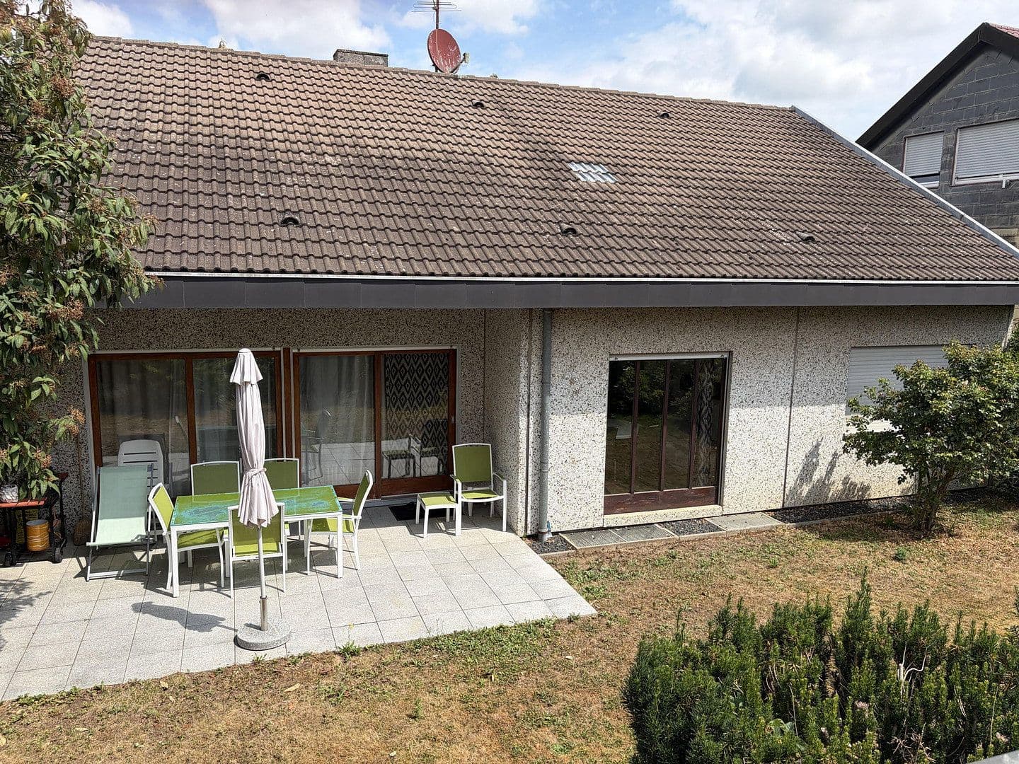 Predaj domu 242 m², pozemok 551 m², Im Seidenbåumle 4, Leutenbach, Bádensko-Wurttembersko Predaj domu 242 m², pozemok 551 m², Im Seidenbåumle 4, Leutenbach, Bádensko-Wurttembersko
