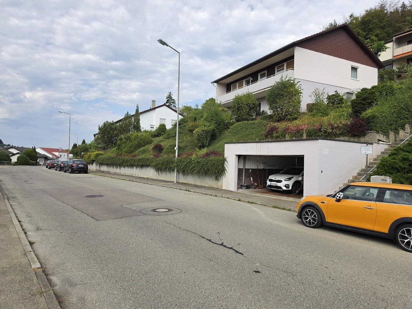 Predaj domu 140 m², pozemok 1.000 m², Dr.-Hermann-Bizer-Str. 22, Albstadt, Bádensko-Wurttembersko Predaj domu 140 m², pozemok 1.000 m², Dr.-Hermann-Bizer-Str. 22, Albstadt, Bádensko-Wurttembersko